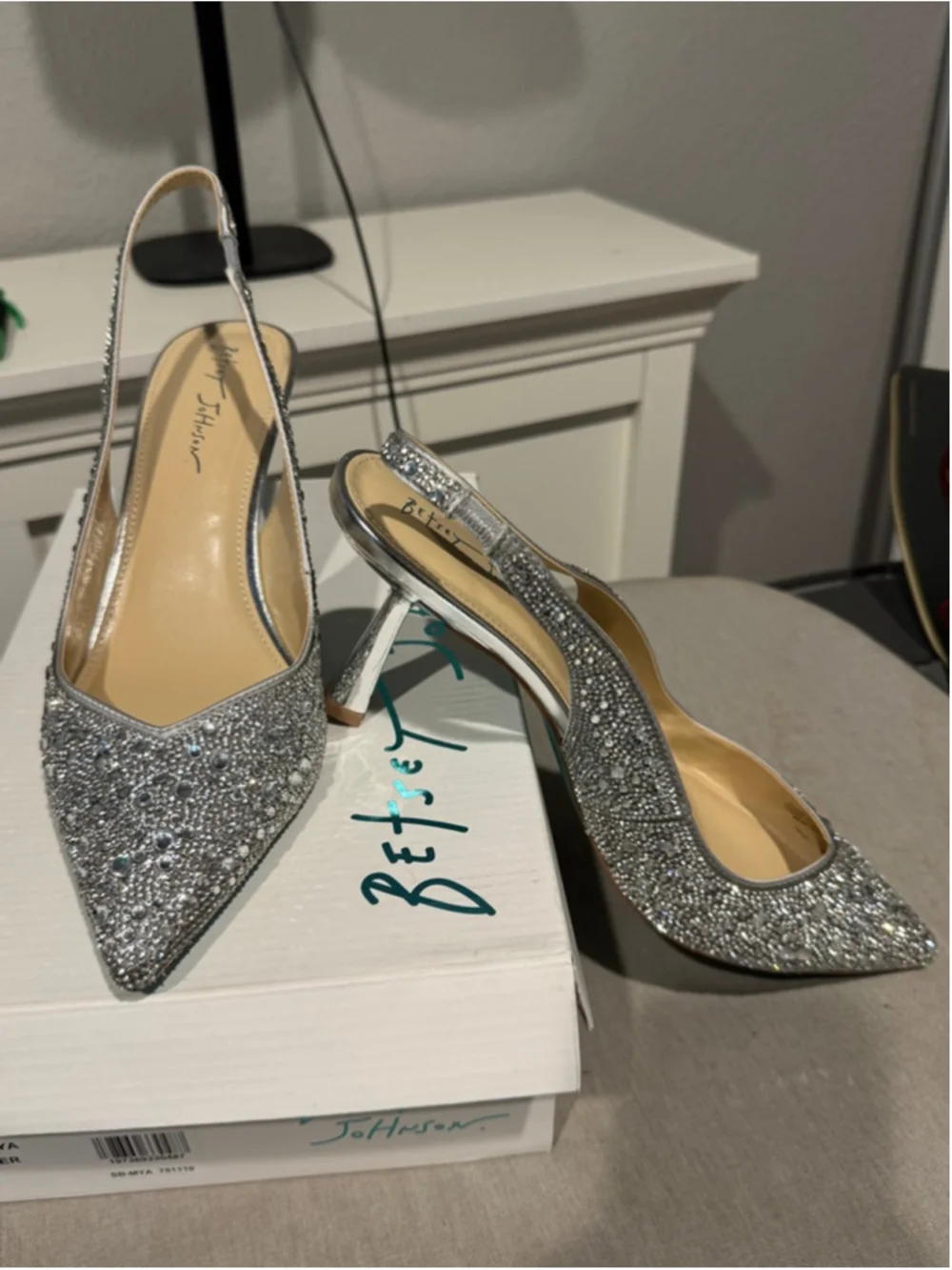 Women's Betsey Johnson Crystal RhinestoneSlingback Heels Size 11 Silver Blue - Picture 1 of 12